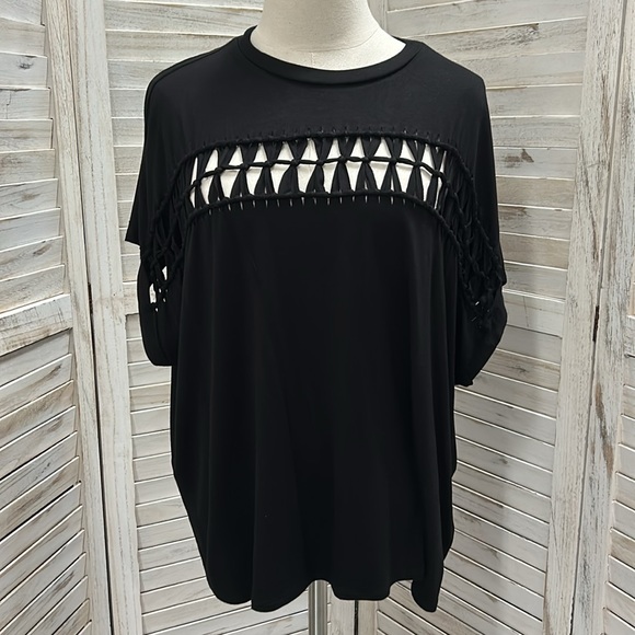 Torrid Jersey Knit Front Cutout Short Sleeve Tee - Picture 4 of 4